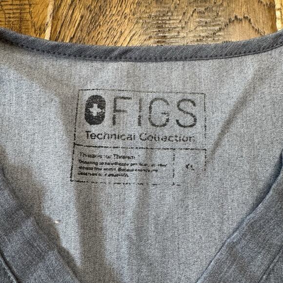 FIGS Catarina Chest Pocket Tuck In Scrub Top Womens Sz XL Graphite Grey - Picture 2 of 6